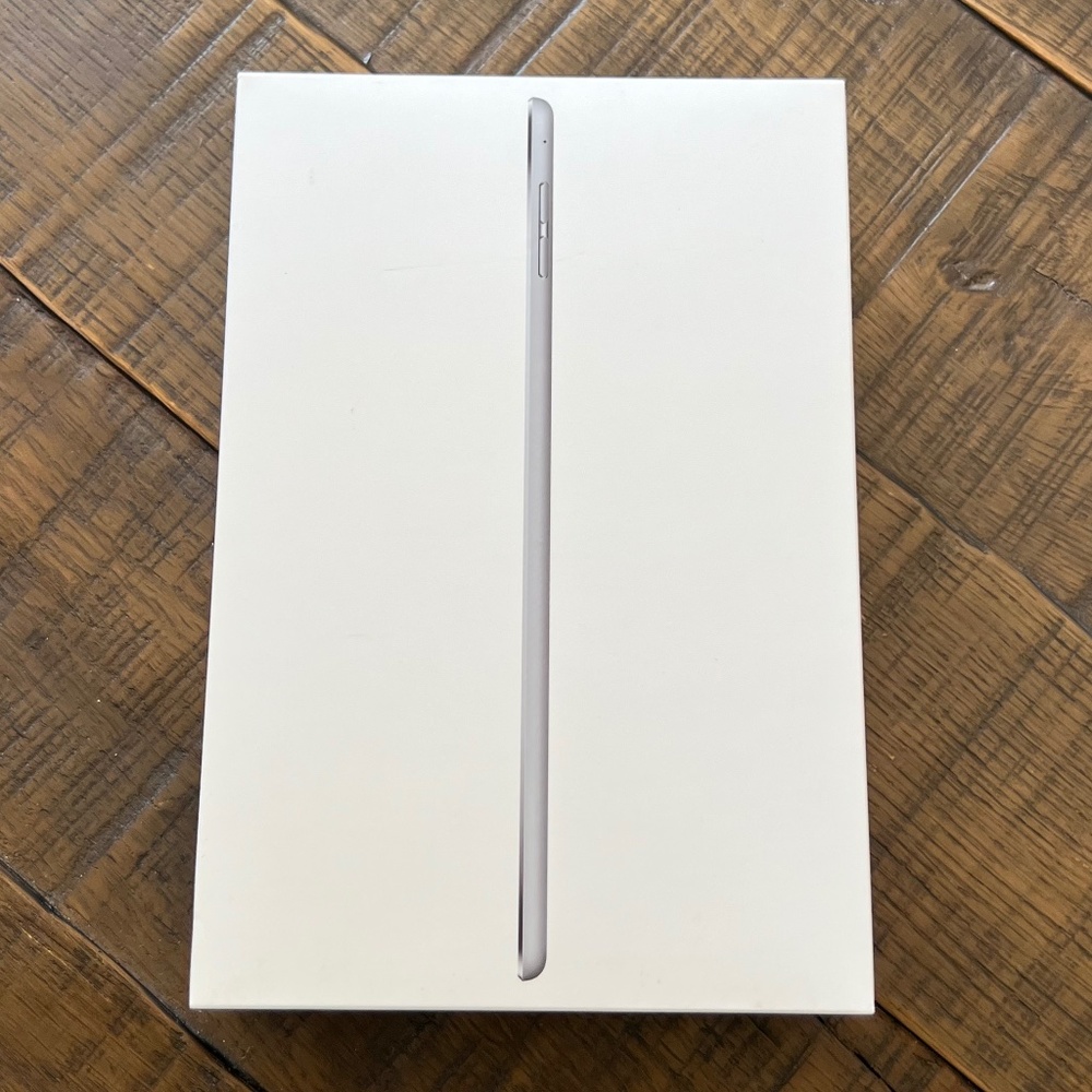 Apple iPad Mini 4 Box (Empty) for Display/Nostalgia/Keepsake